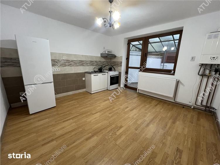 Casă cu 3 camere cu Teren 242 Mp în Calea Dumbrăvii