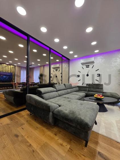 Apartament cu 2 camere semidecomandat, mobilat în Bulgaria