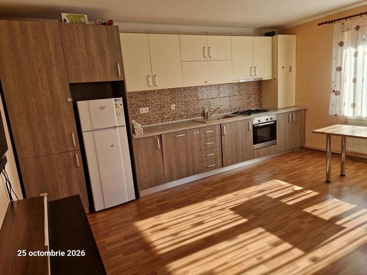 Apartament cu 3 camere decomandat în Șelimbăr