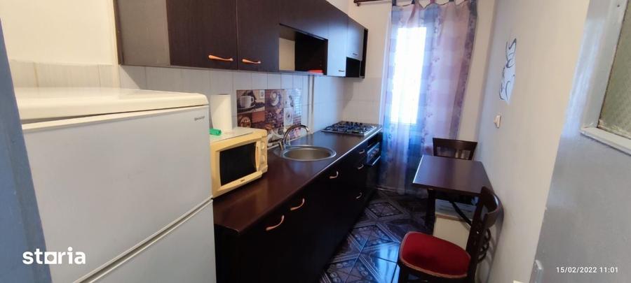 Garsonieră decomandată în Rahova