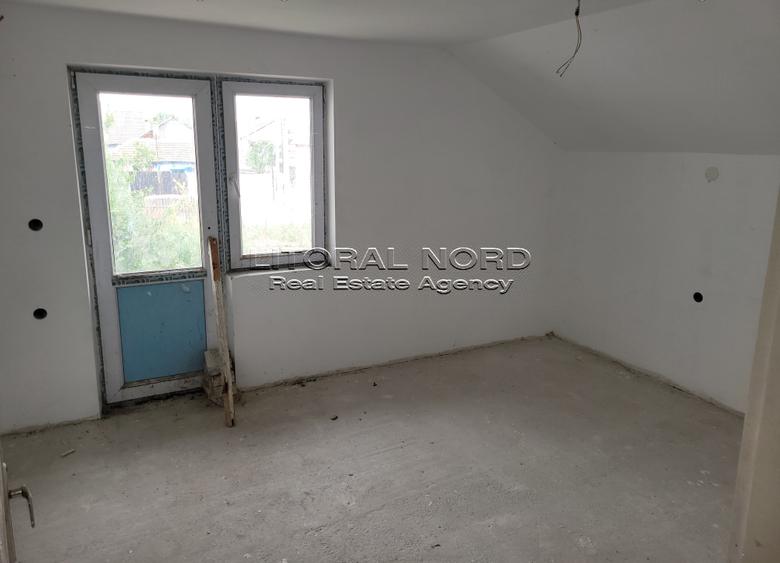 Casă individuală cu 4 camere cu Canalizare în Cumpăna