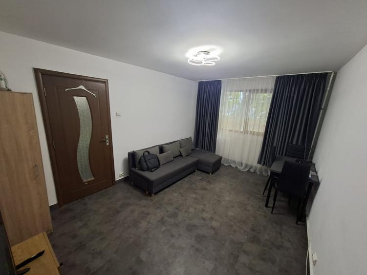 Apartament cu 2 camere decomandat în Colentina