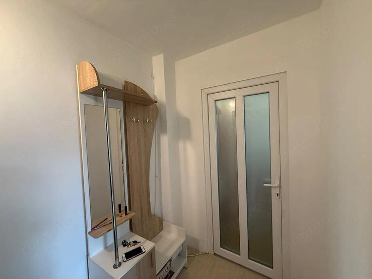Apartament cu 2 camere semidecomandat în Gojdu