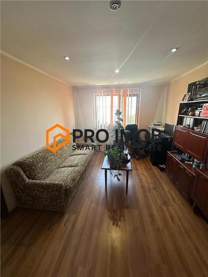 Casă individuală cu 5 camere cu Teren 960 Mp în Câmpineanca