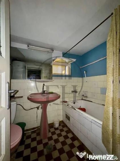 Casă cu 3 camere cu Teren 130 Mp în Brătianu