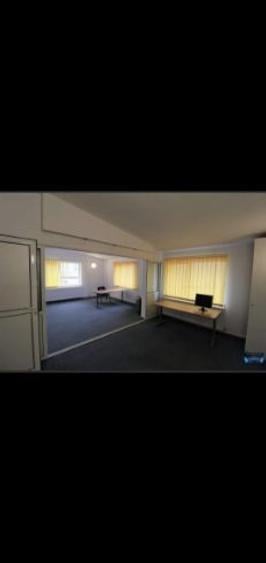 Casă individuală cu 5 camere cu Teren 250 Mp în Vitan Mall