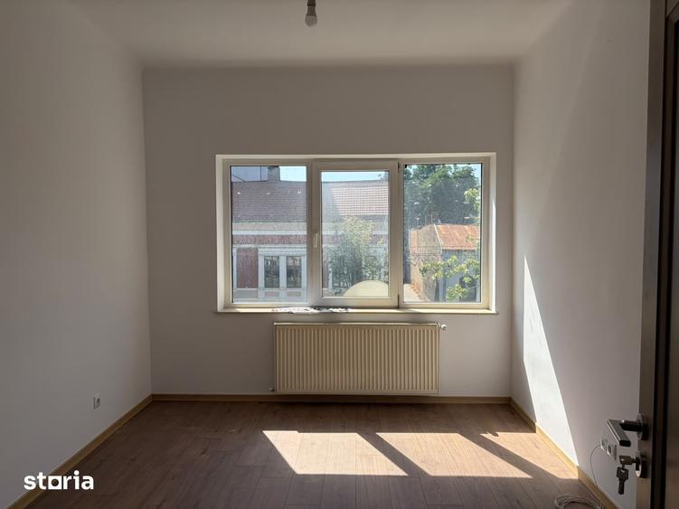 Apartament cu 3 camere decomandat în Mărăști