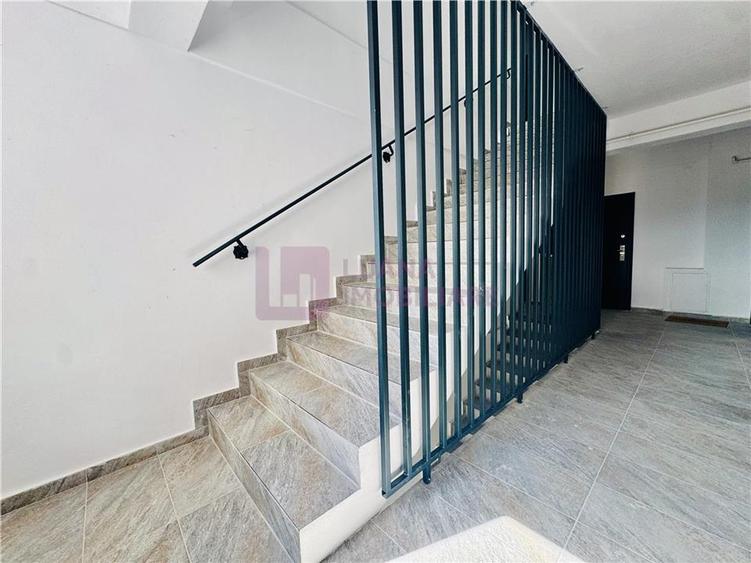 Apartament cu 3 camere decomandat în Turnișor