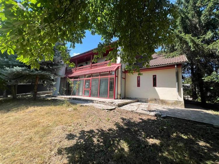 Duplex cu 3 camere cu Teren 308 Mp în CFR