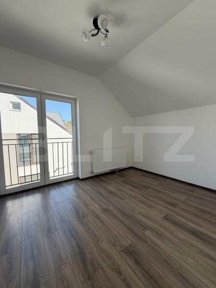 Duplex cu 4 camere cu Canalizare în Budiului