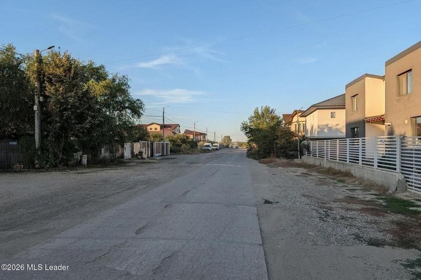 Casă cu 4 camere cu Canalizare în Central