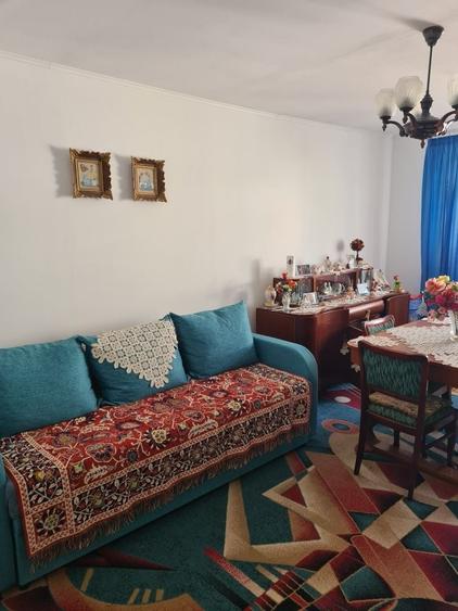 Apartament cu 2 camere decomandat în Lotrioara