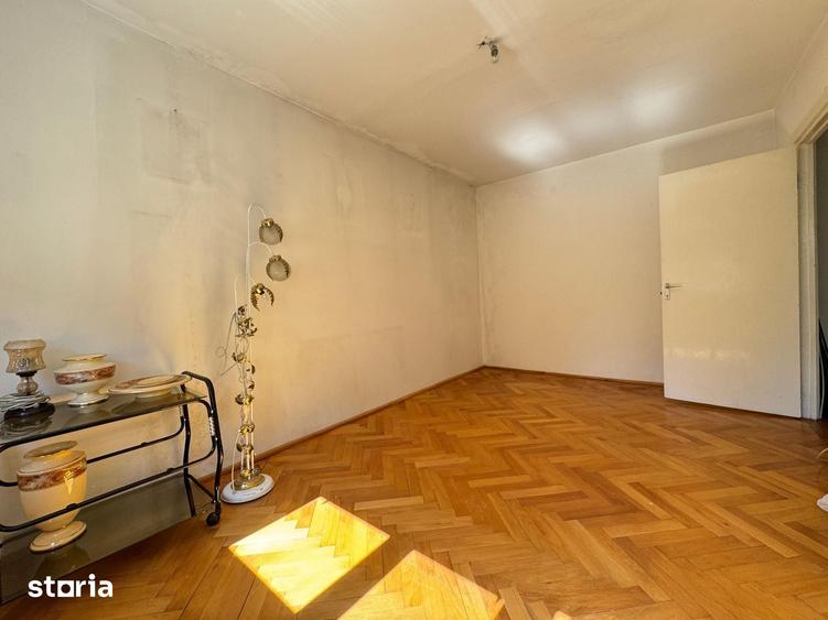 Apartament cu 3 camere în Girocului