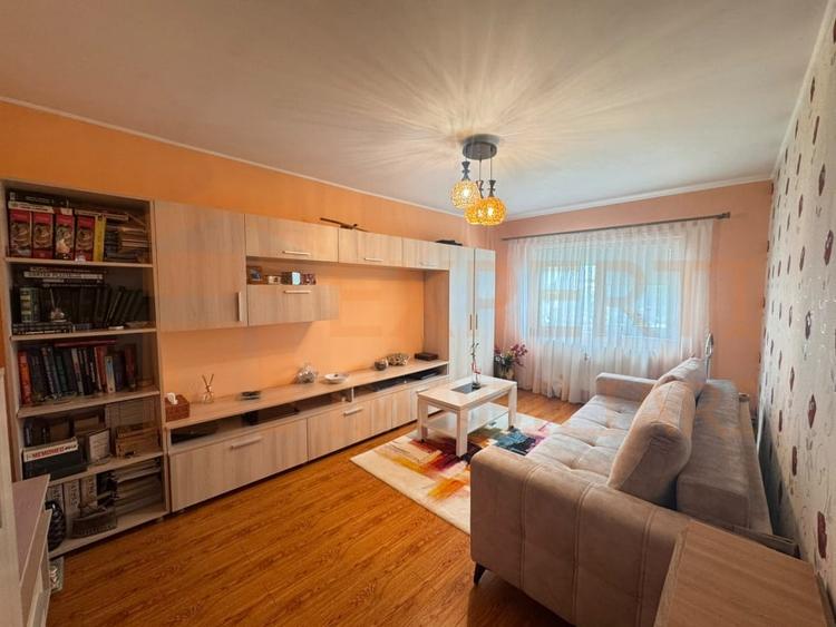 Apartament cu 2 camere decomandat, mobilat în Km 4-5