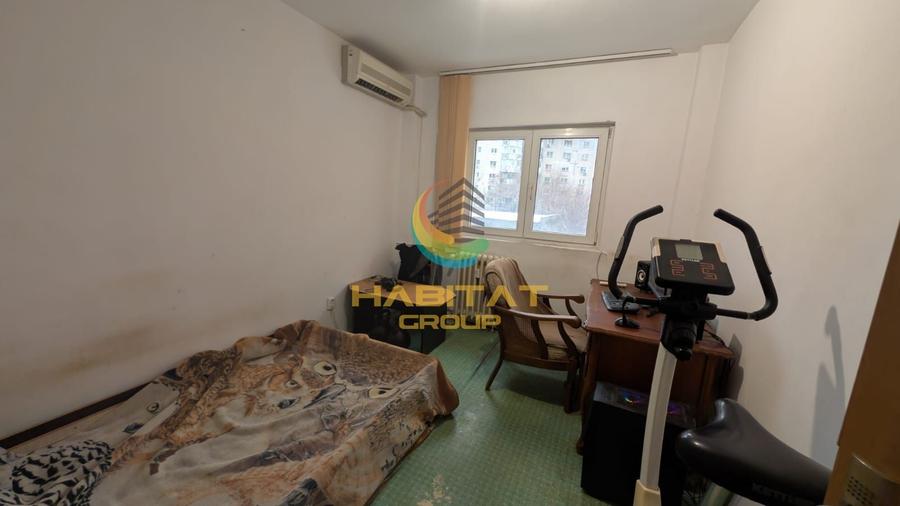 Apartament cu 4 camere semidecomandat în Brâncoveanu