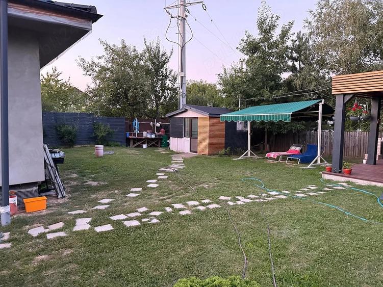 Casă cu Teren 946 Mp în Păun