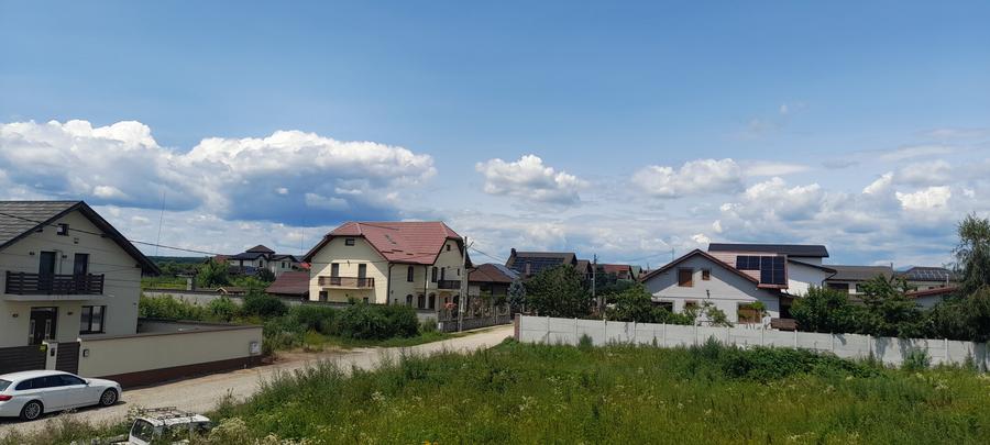 Teren Construcții intravilan de 600 mp, în Nord-Vest