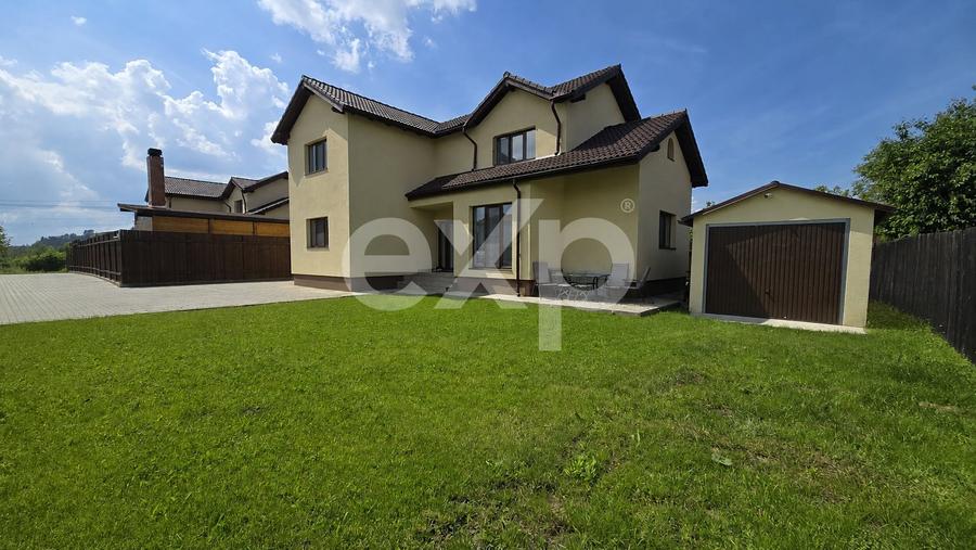 Casă individuală cu 5 camere cu Canalizare în Hărman