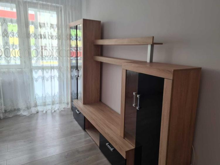 Inchiriez apartament 3 camere - mobilat complet - 410 euro - 2