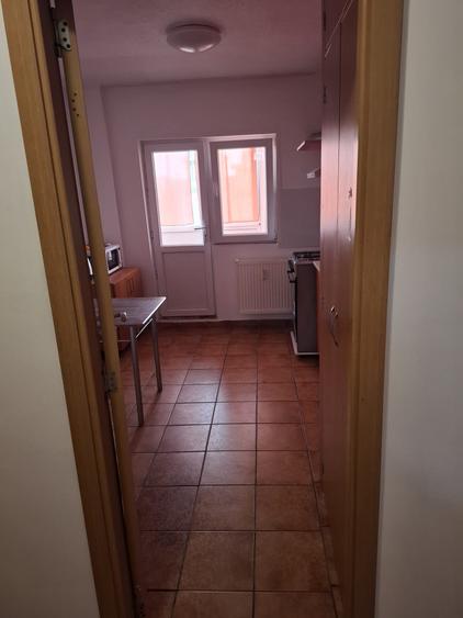 Apartament cu 2 camere semidecomandat în Titan