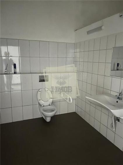 Spațiu comercial, de 3,150 mp, în Central