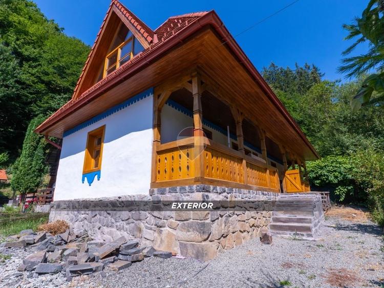 Casă individuală cu 4 camere cu Teren 242 Mp în Firiza