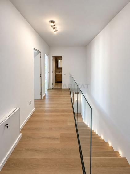 Duplex cu 4 camere cu Canalizare în Tunari