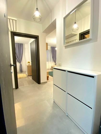 Apartament cu 2 camere decomandat în Uverturii