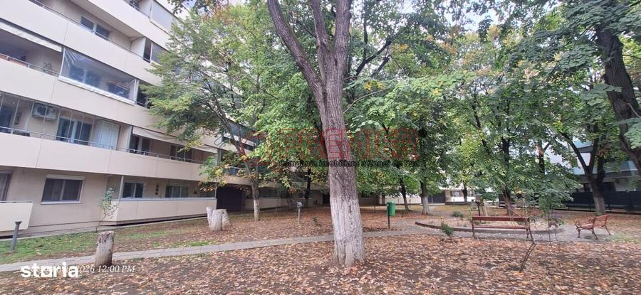 Apartament cu 2 camere decomandat în Eroii Revoluției