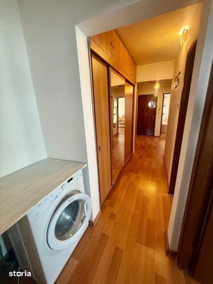 Apartament cu 3 camere decomandat, mobilat în Canta