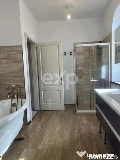 Casă cu 4 camere cu Teren 1100 Mp în Mogoșoaia