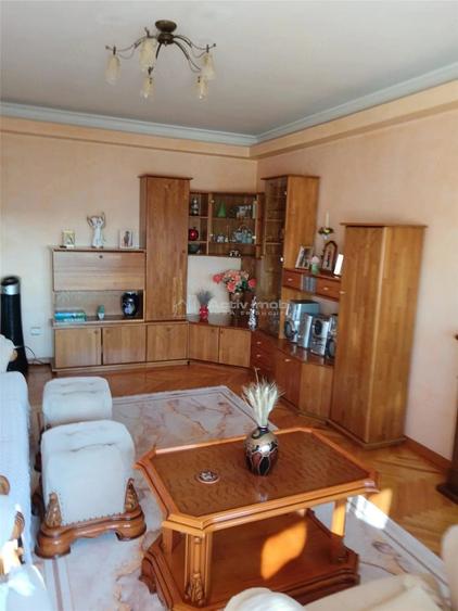 Vanzare apartament 4 camere-Bd. Decebal - 16