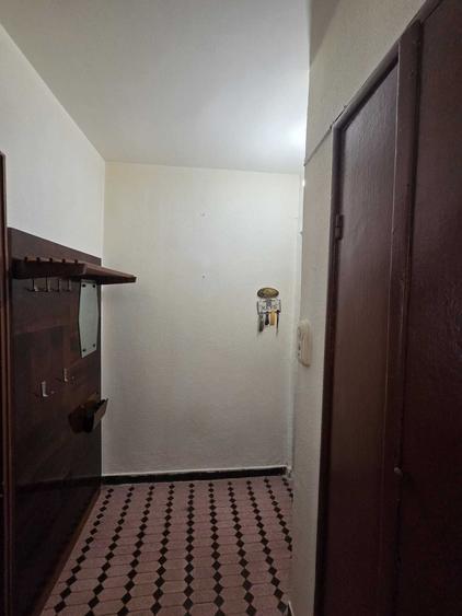 Apartament cu 2 camere semidecomandat în Radu Negru