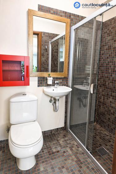 Apartament cu 4 camere, mobilat în Unirii