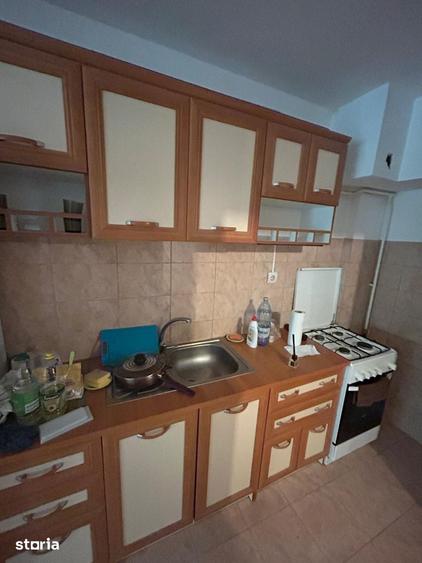 Apartament cu 2 camere decomandat în Podu Roș