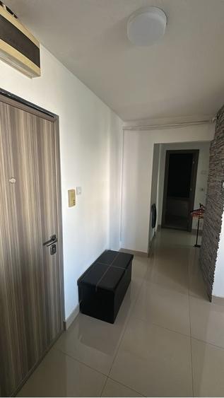 Apartament cu 2 camere decomandat în Uiești