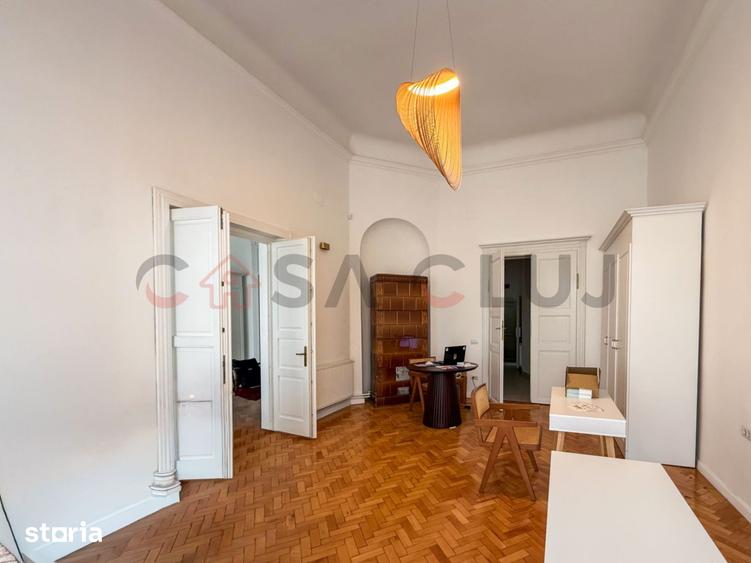 Apartament cu 4 camere, mobilat în Central