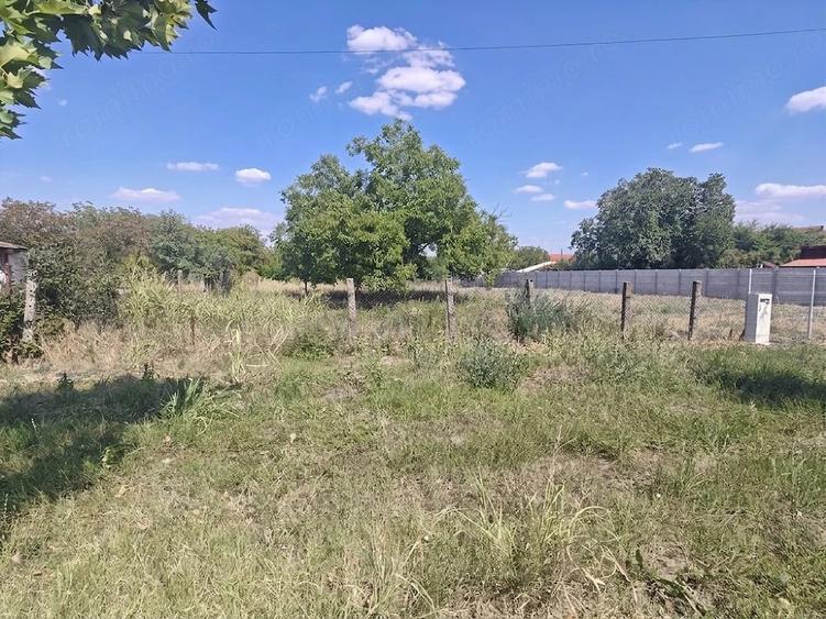 Teren de 1402 mp, în Dudeștii Noi