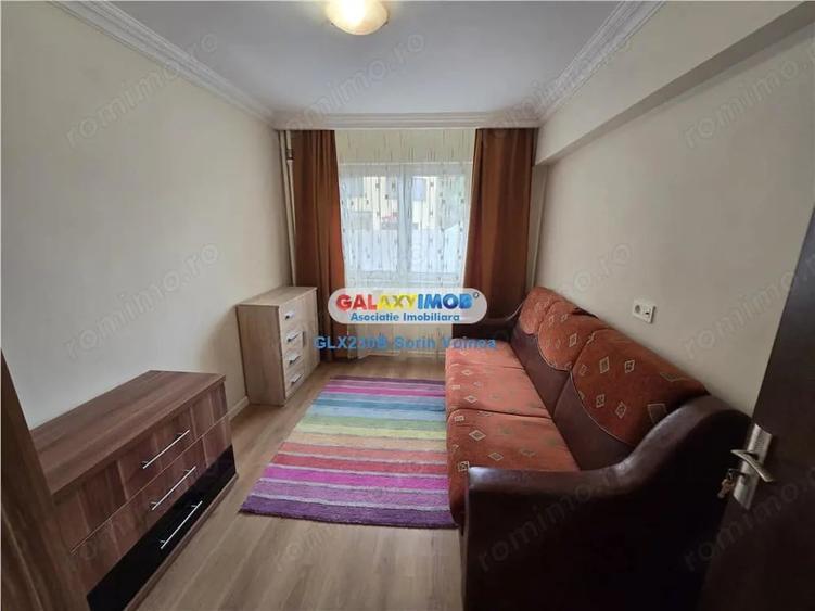 Apartament cu 4 camere decomandat în Berceni