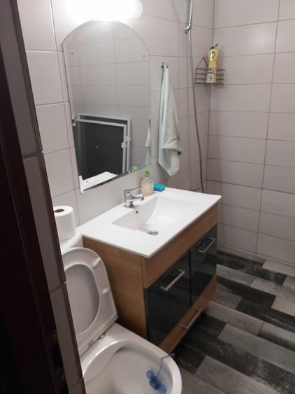 Apartament cu 2 camere semidecomandat în Titan