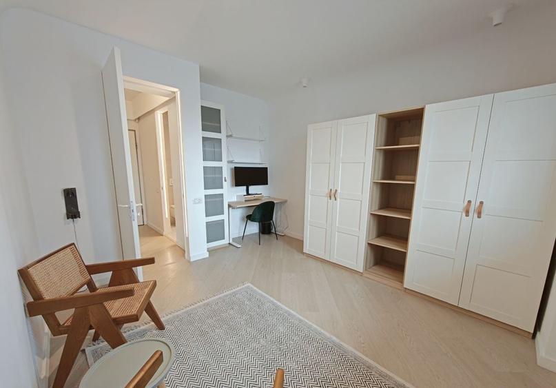 Apartament cu 3 camere decomandat în Pipera