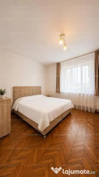 Casă cu 4 camere cu Teren 723 Mp în Central