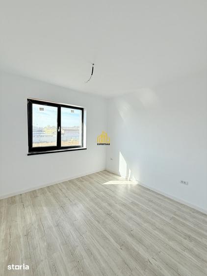 Casă cu 4 camere cu Teren 335 Mp în Clinceni