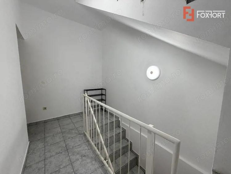 Casă cu 5 camere cu Canalizare în Bălcescu