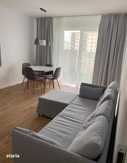 Apartament cu 2 camere decomandat în Tractorul