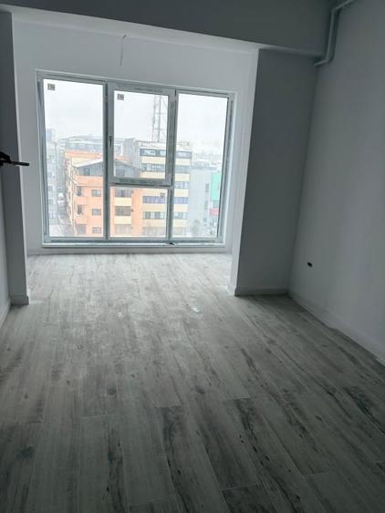 Apartament cu 3 camere decomandat în Exterior Nord