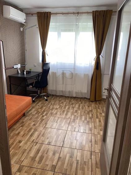 Garsonieră decomandată în Lunei