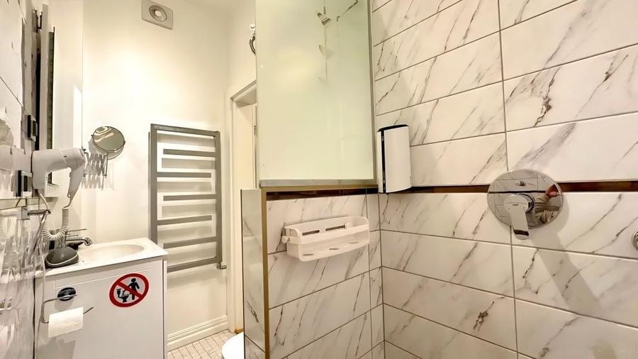 Garsonieră decomandată în Lotrioara