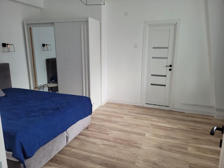 Apartament cu 2 camere semidecomandat în Calea Victoriei