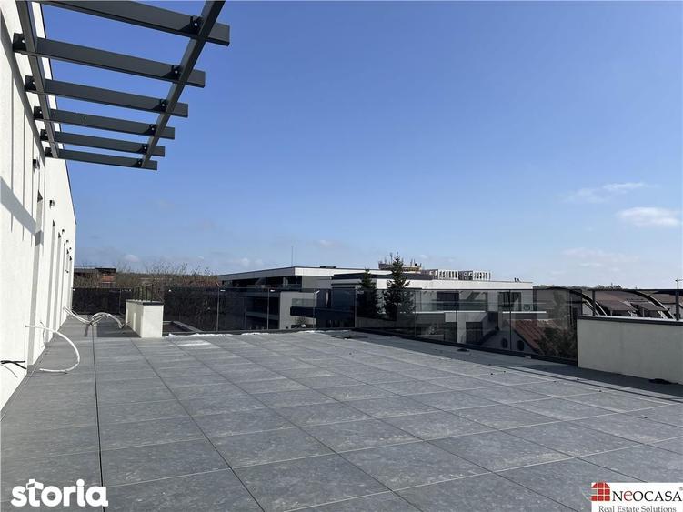 Apartament cu 5 camere în Central